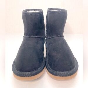 Old Navy Kids Faux Suede Boots